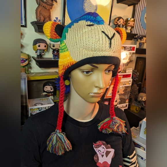 Kyber Rainbow Monkey Hat with Fleece lining, child to tween, with tags - Picture 4 of 5